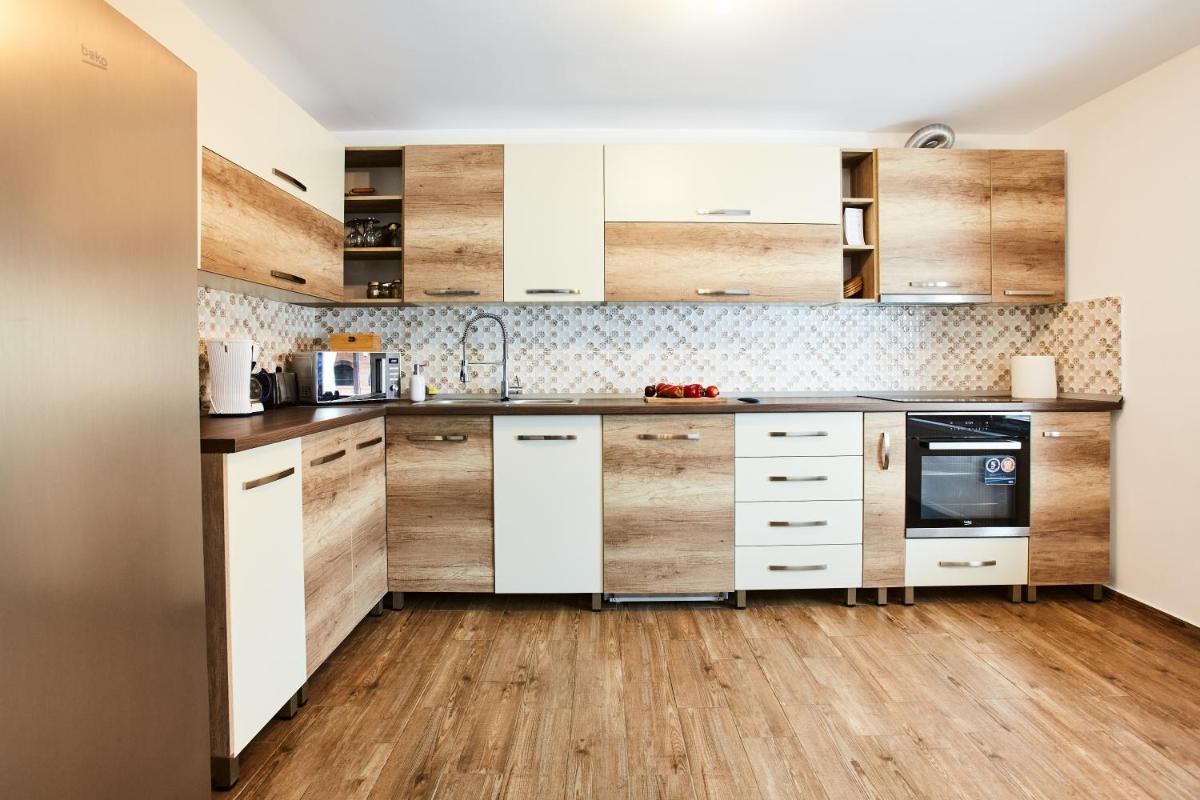 Pensiunea Piemont - Housity