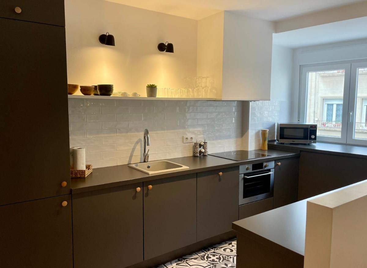 Home Las Burgas D&C - Housity