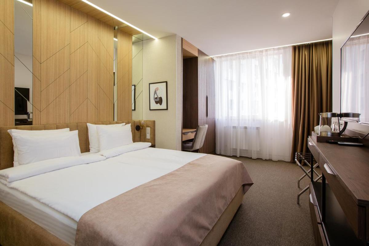 Cartez Hotel - Housity