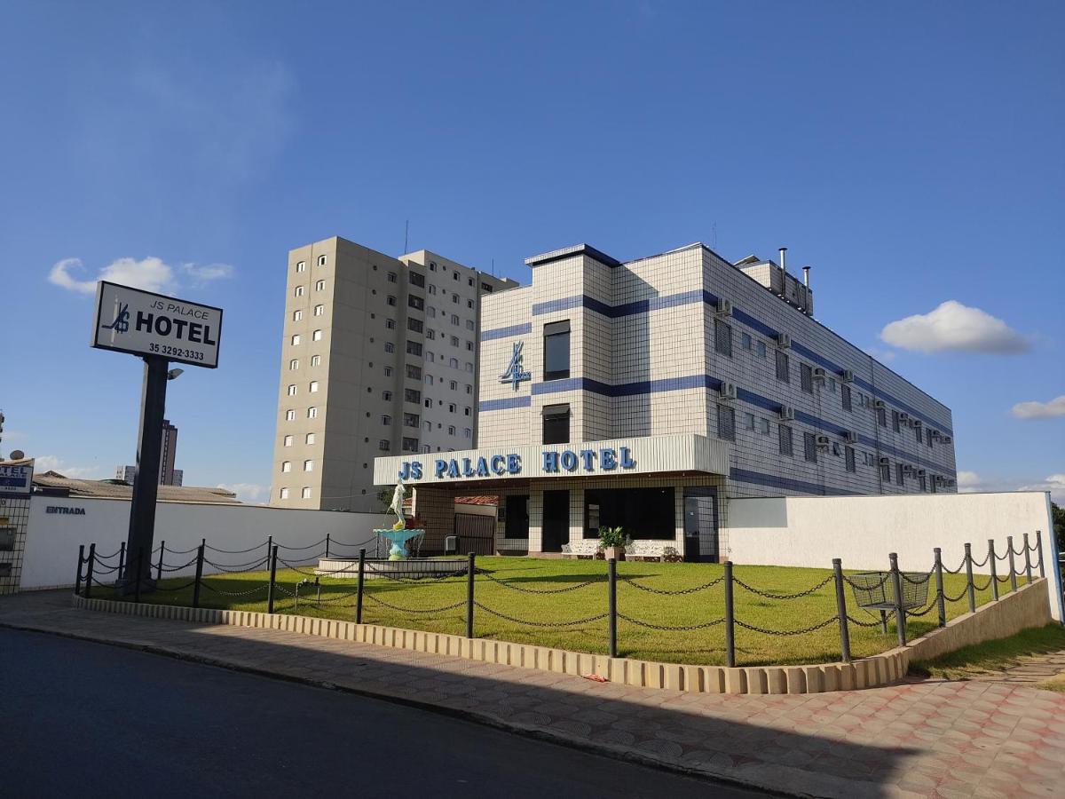 Js Palace Hotel - Housity
