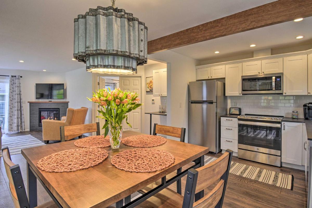 Updated Port Orchard Home, Walk to Waterfront - Housity