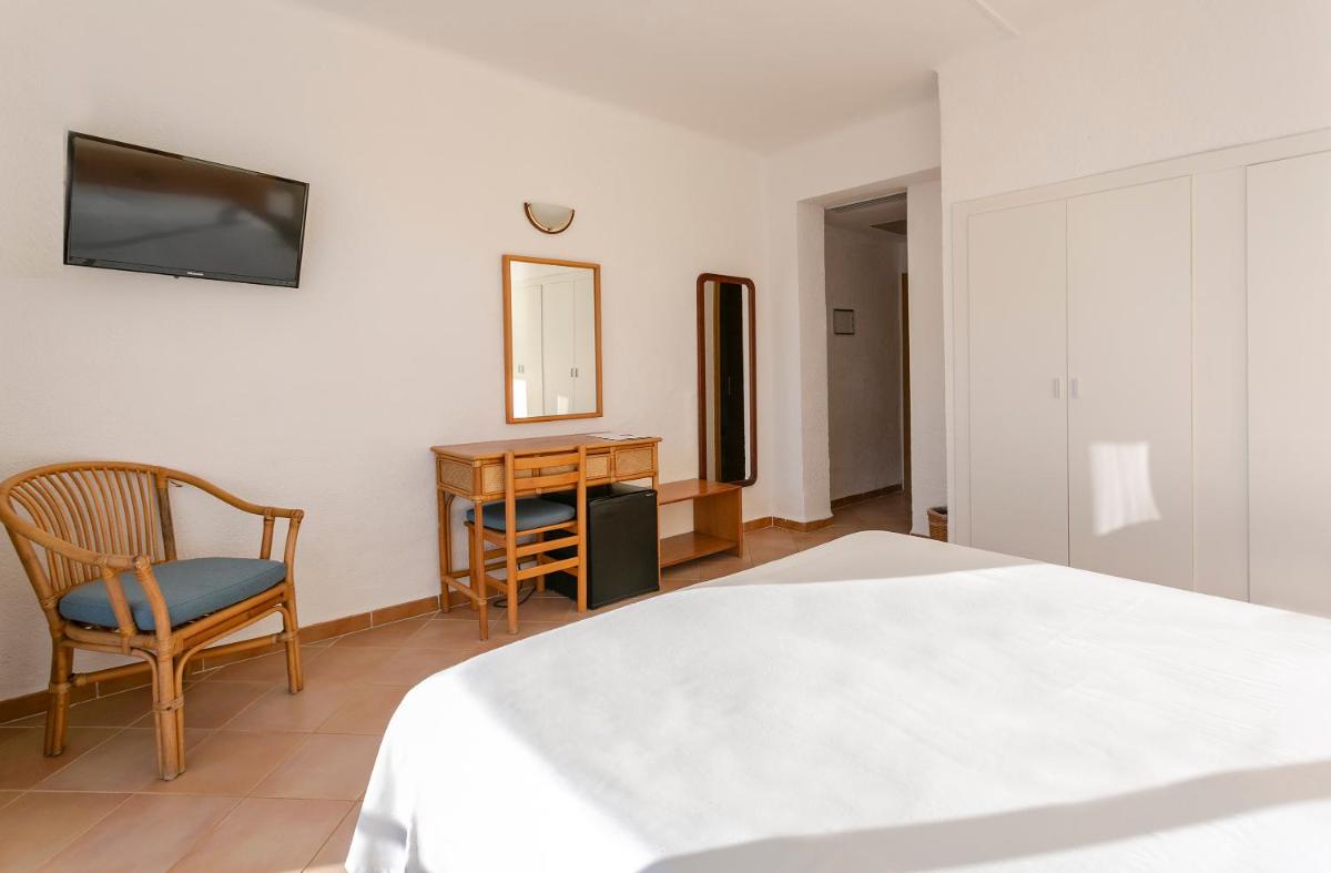 Cama o camas de una habitación en JS Cape Colom - Adults Only