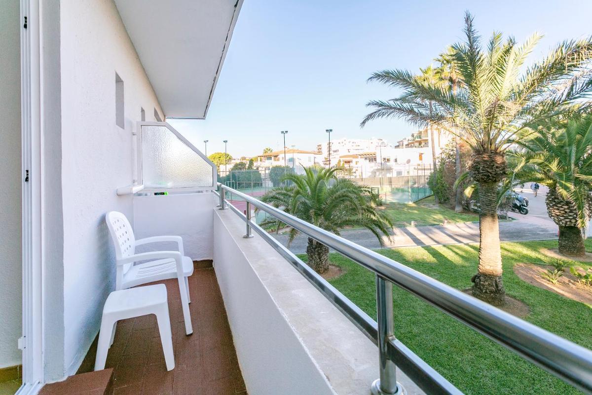 Un balcón o terraza de JS Cape Colom - Adults Only