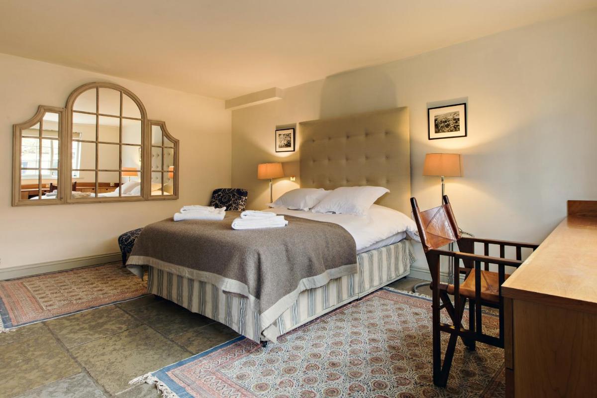 The White Swan Inn - Housity