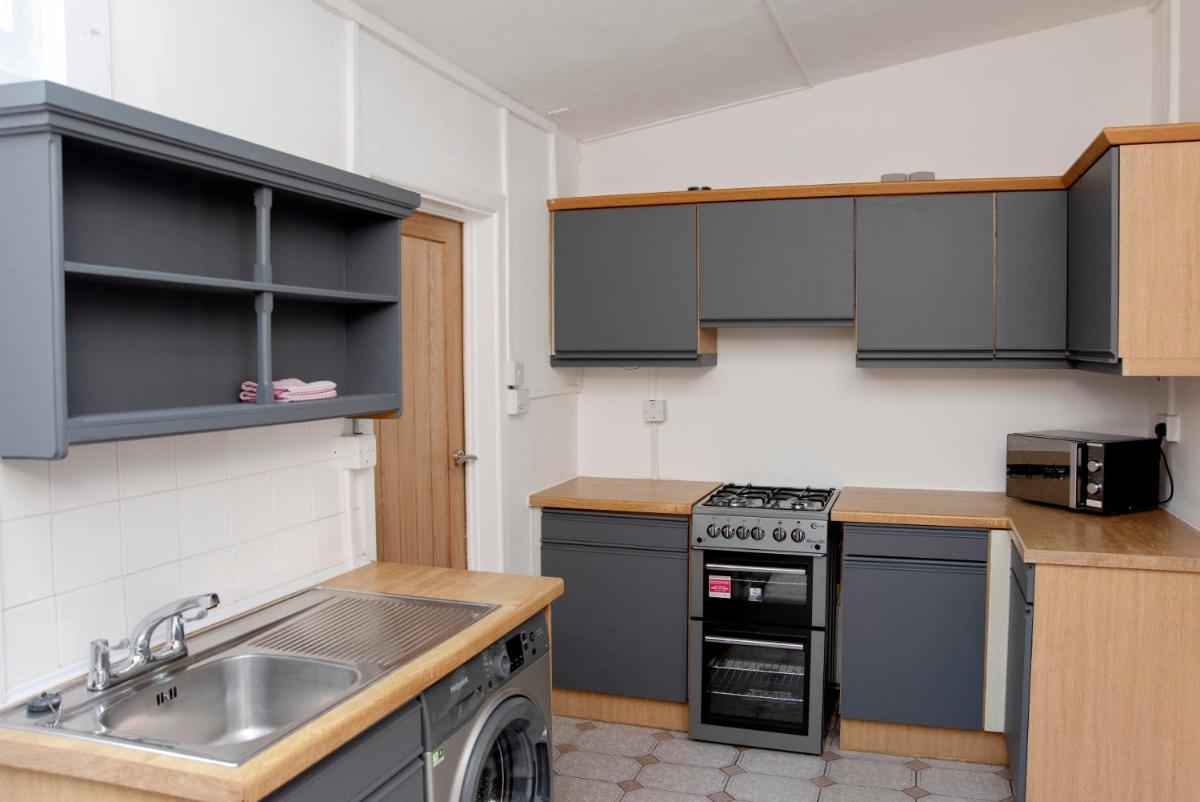 Six Bells Retreat - Housity
