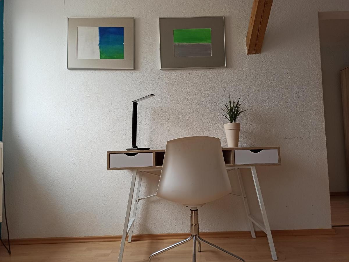 Zwischen Bauhaus und Park Georgium - Housity