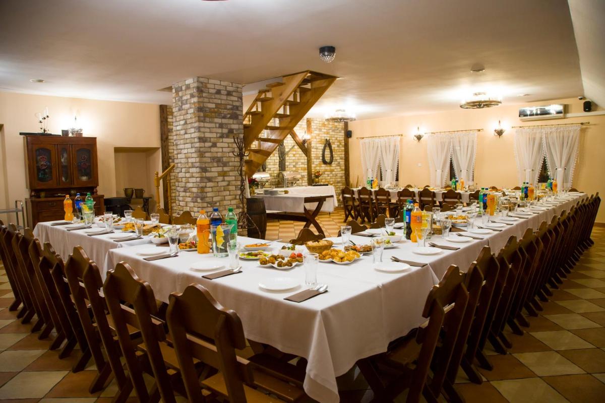 Karczma Ch?ciny - Housity