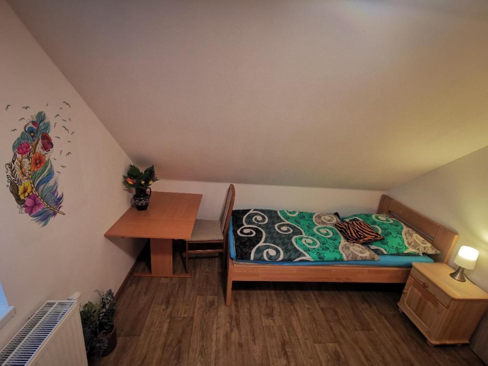 Chalupa Agáta - Housity