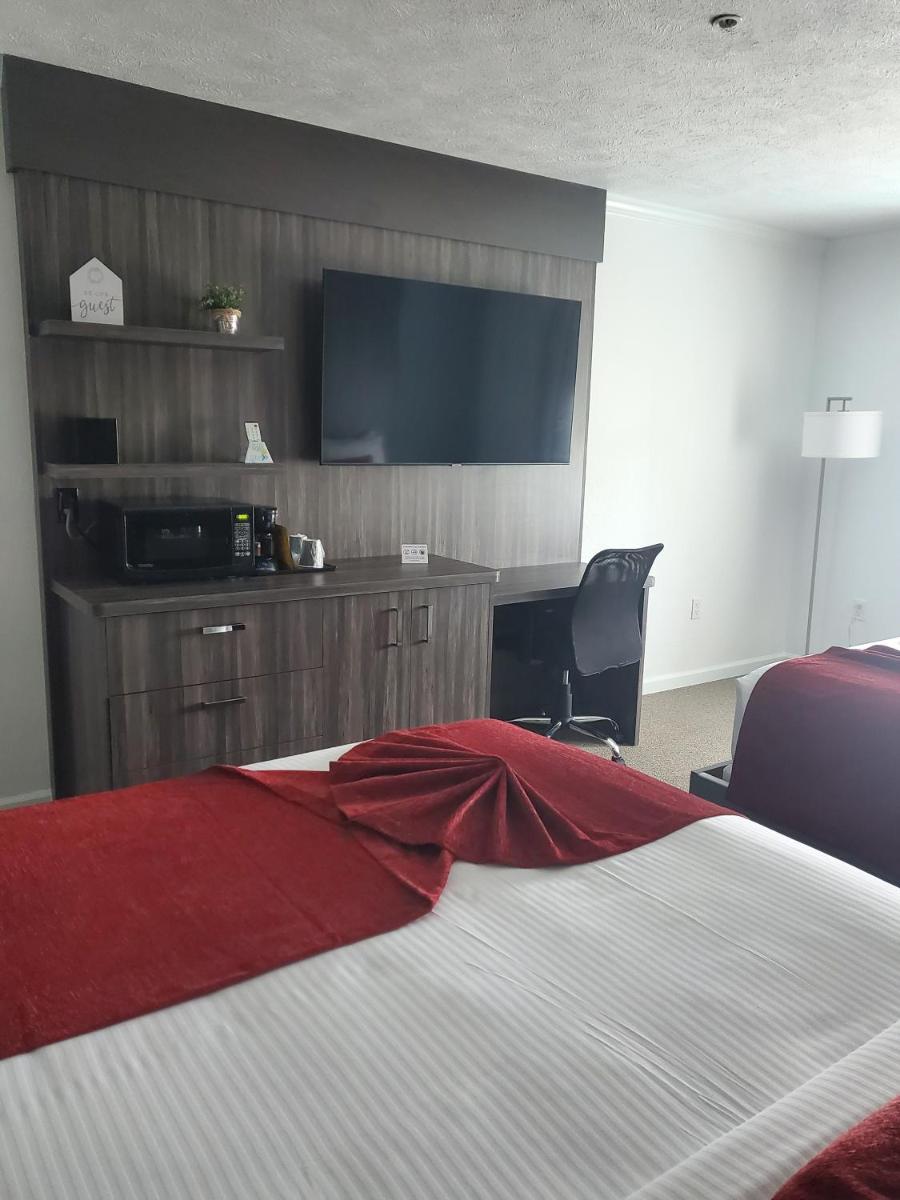Sequoia Inn - Housity