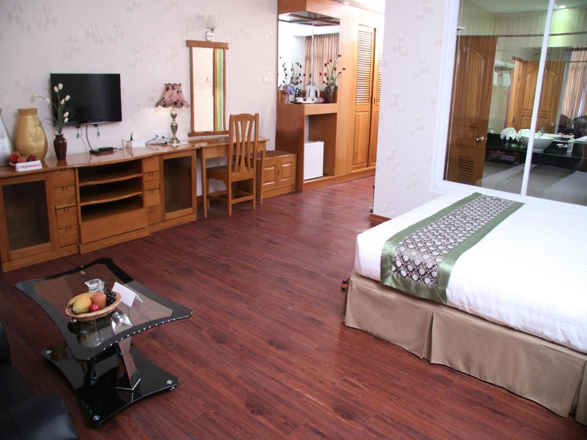 Excel Capital - Housity