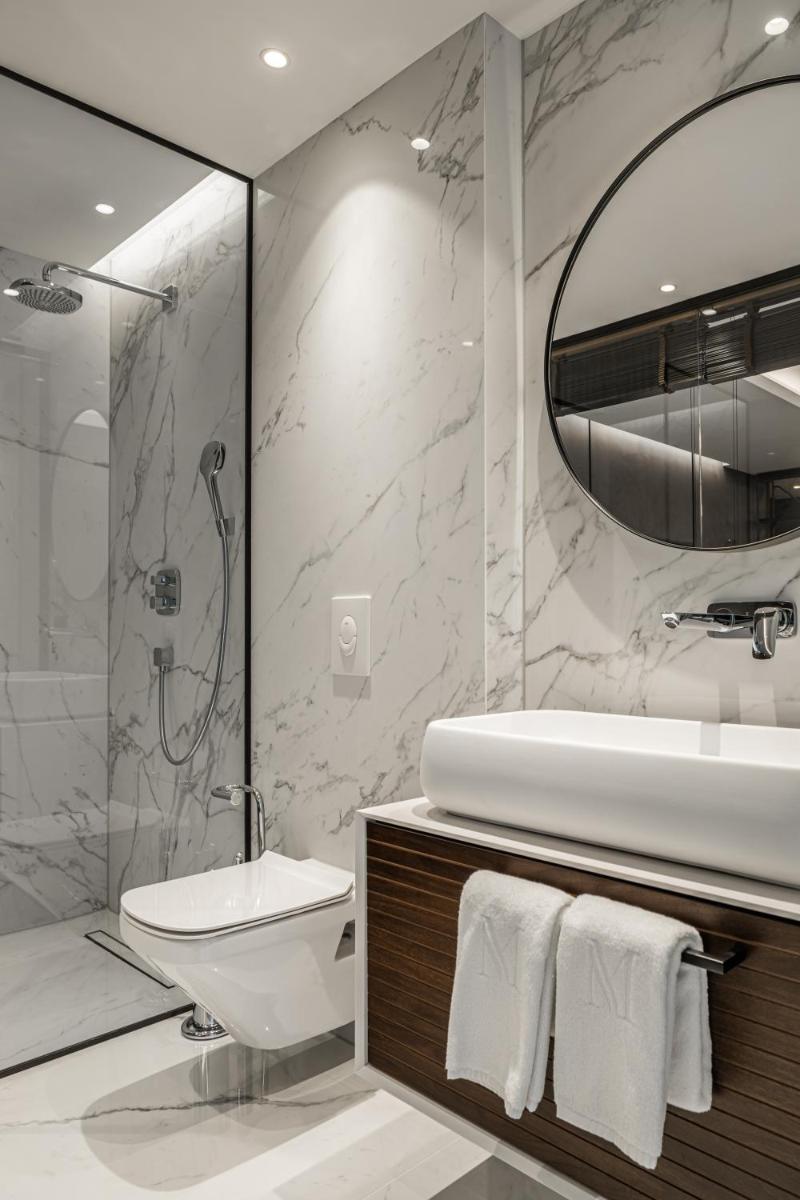 Hotel MANAMI - Housity