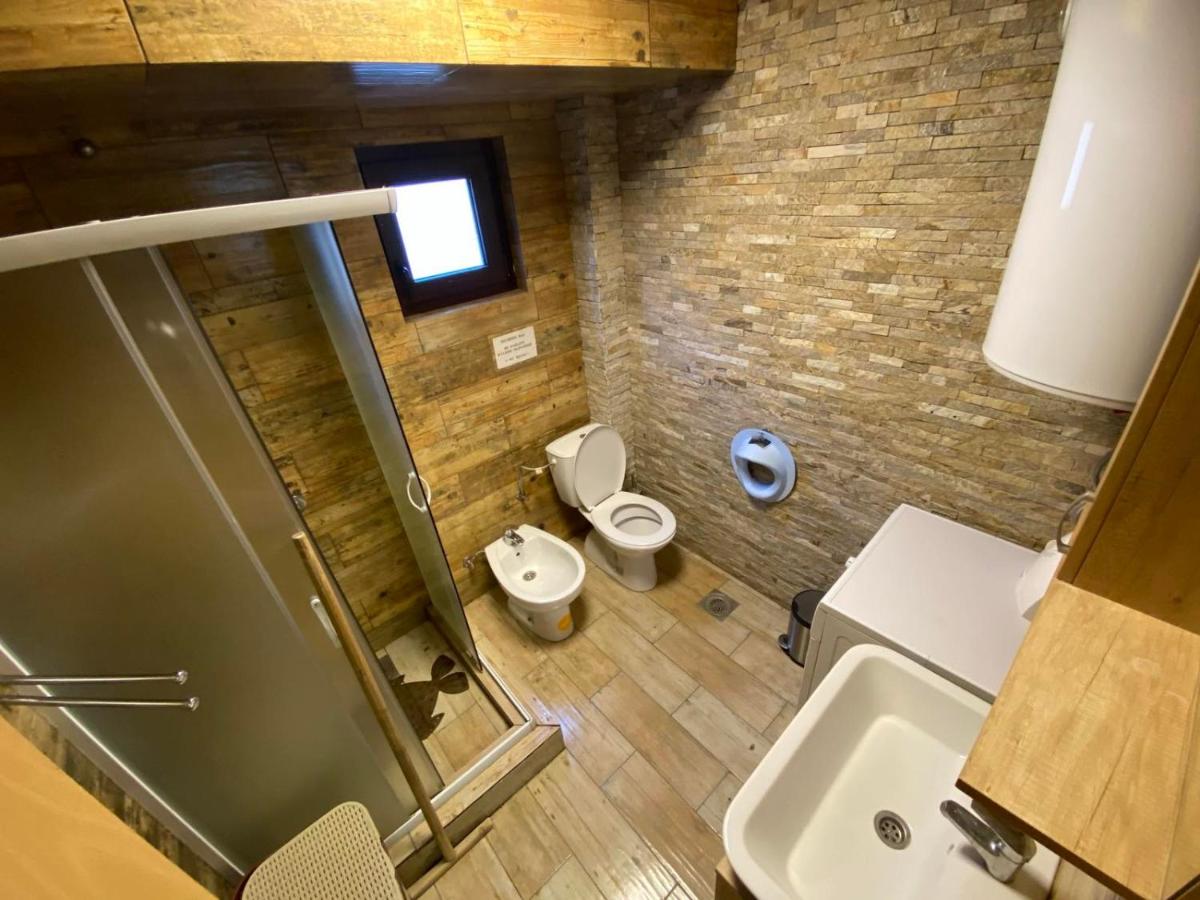 Zaovinski Raj Tara - Housity