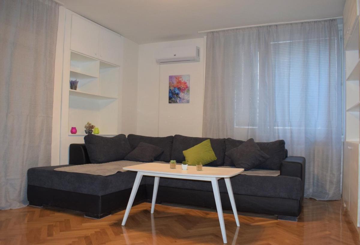 Tea's Apartment, Skopje City - Centre - Housity