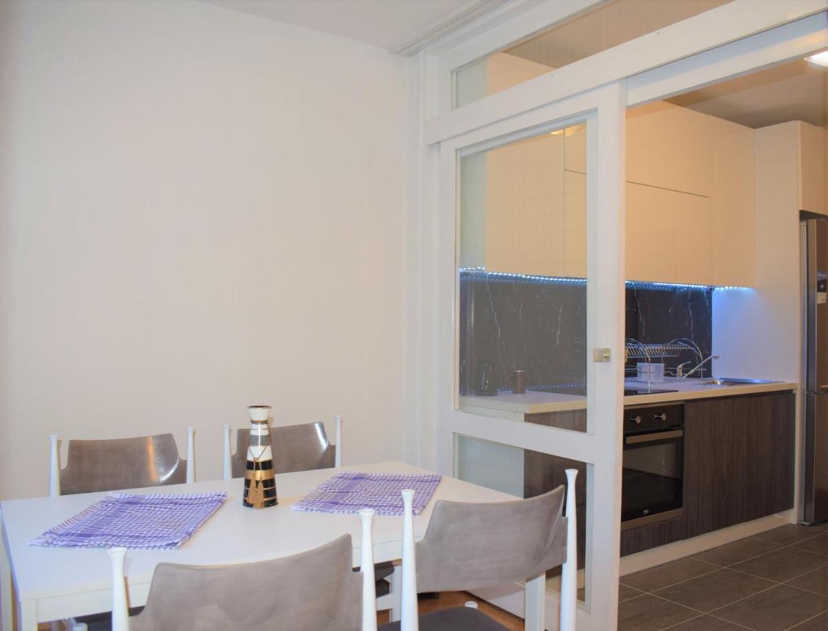 Tea's Apartment, Skopje City - Centre - Housity