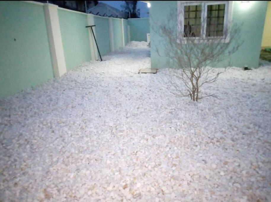 Suitetrails - XrisBun Apt 1BR - Laderin GRA