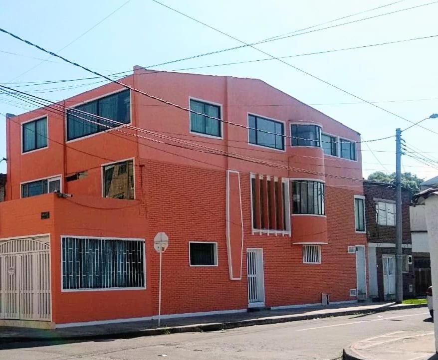 CASA HOTEL MODELIA REAL - Housity