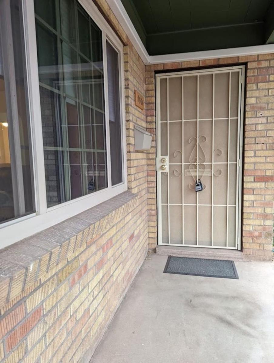 Warm and Welcoming 2BR close to UNM North Campus - Housity