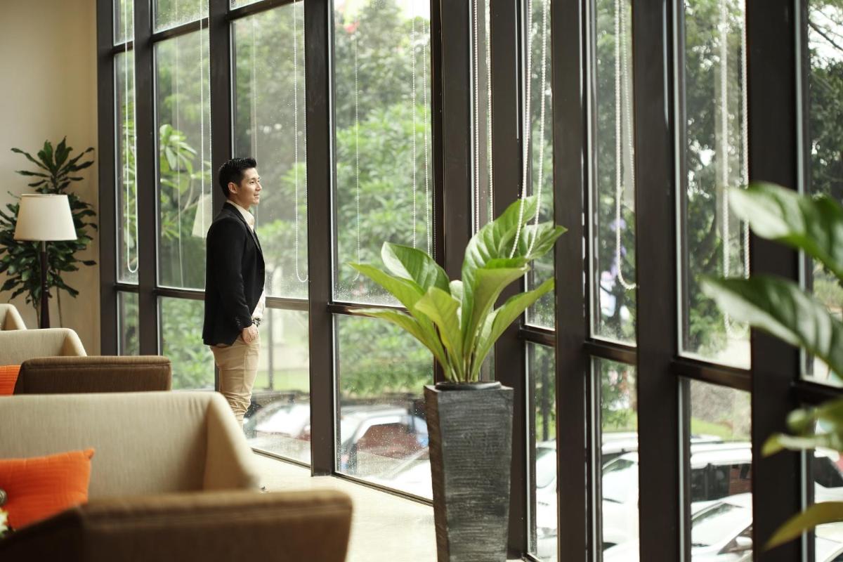 Santika Premiere Bintaro - Housity