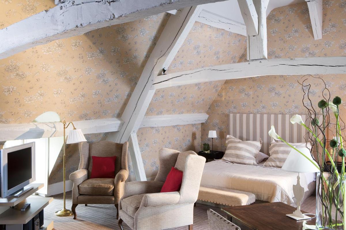 Coin salon dans l'établissement Château De Villiers-Le-Mahieu