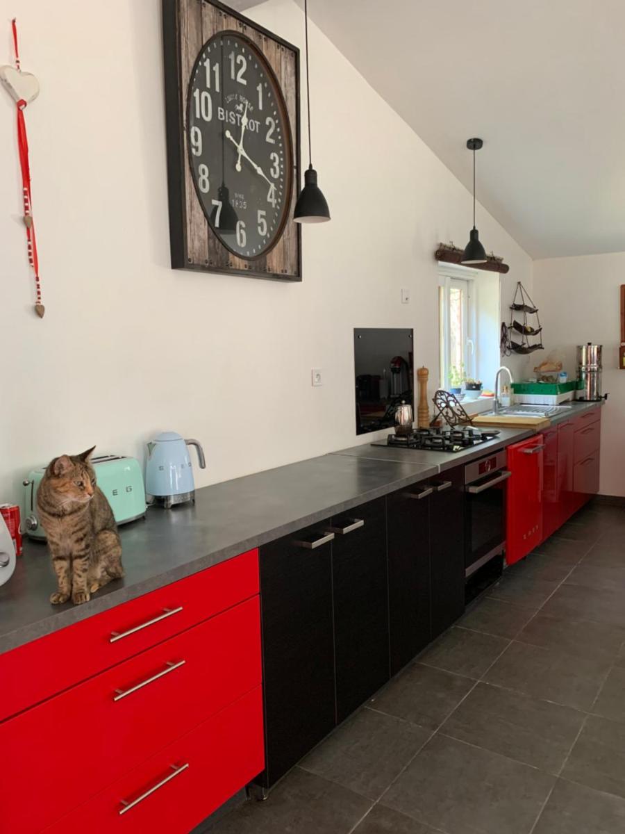 House de la Canopée, Swimming pool, Lake, Forest, large garden and WIFI - Housity