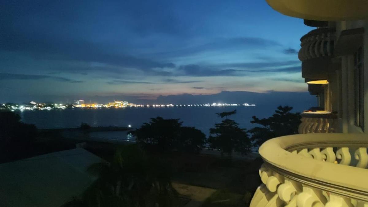 Suitetrails - GLORY Beach Resort private 2 bedroom apartment