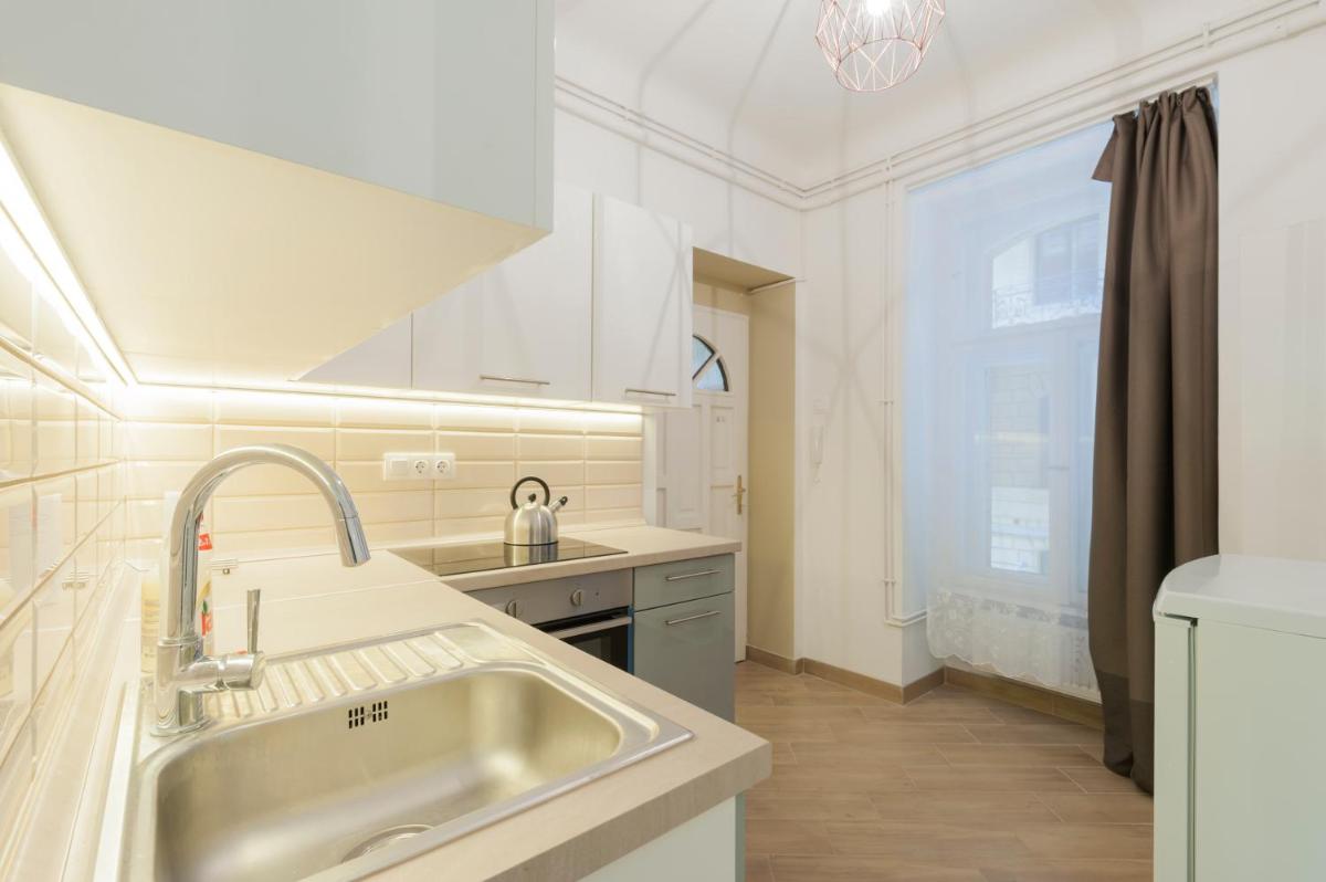 The Twist of Nature Downtown Apartment - Housity