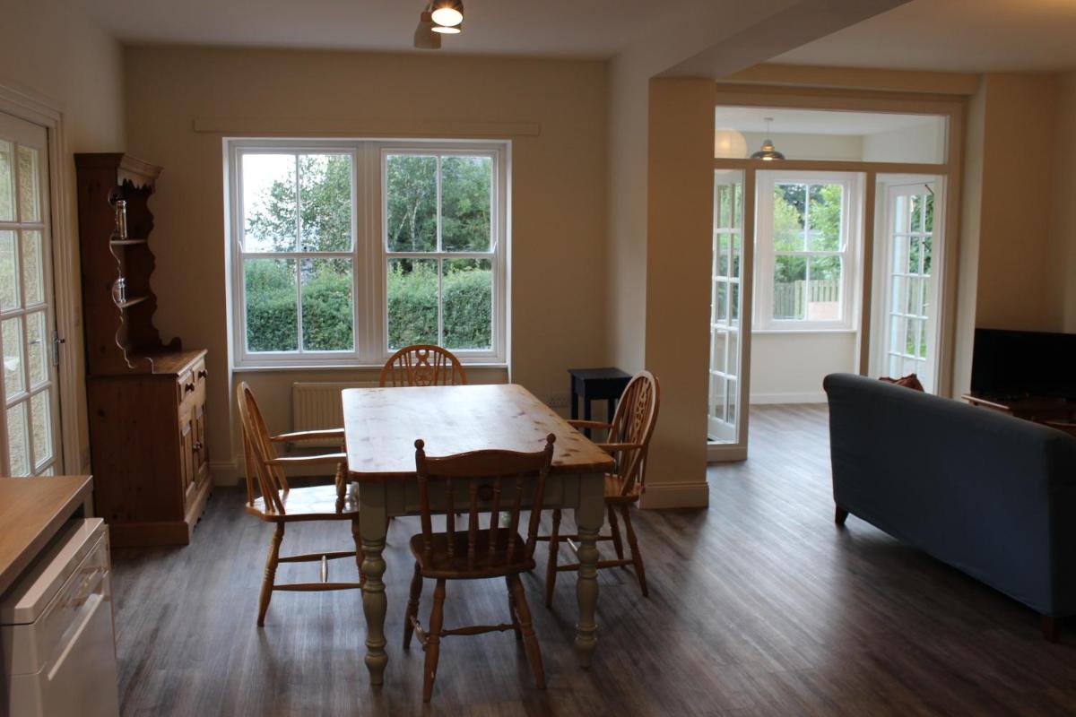 Stable Cottage at Yearle House - Housity