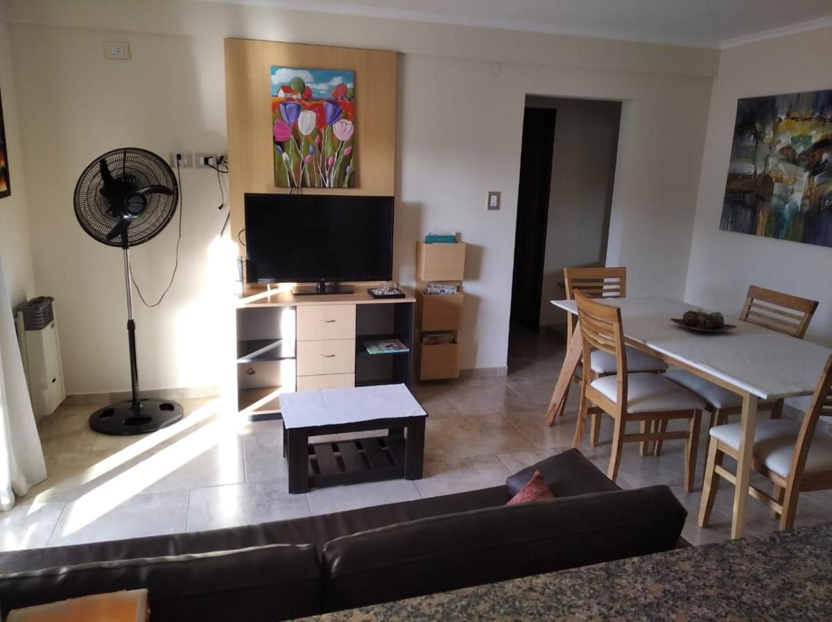 Colòn Parque y Playa - Departameto 2 a 4 personas - Housity