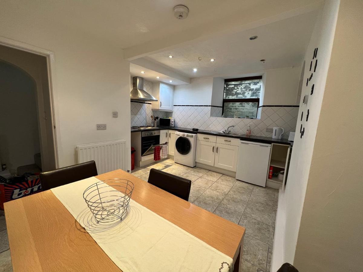 Portland View Apartment - Housity