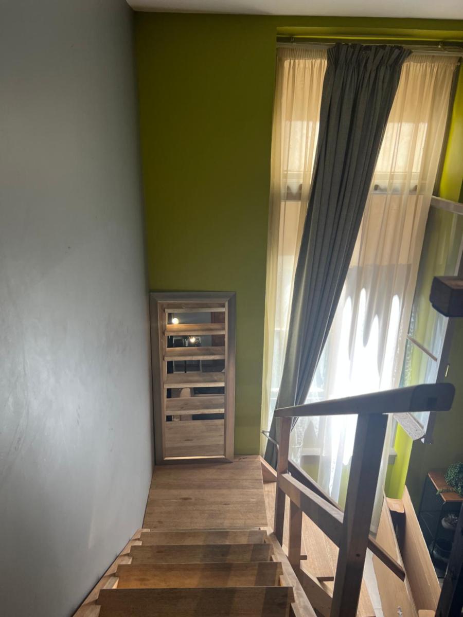 Unique Loft apartment in Marshalltown - Housity