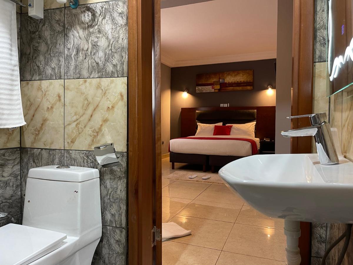 LA ROCHELLE HOTEL - Hizvo