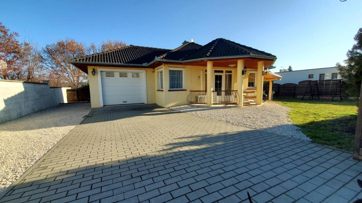 Siófok Private House - Housity
