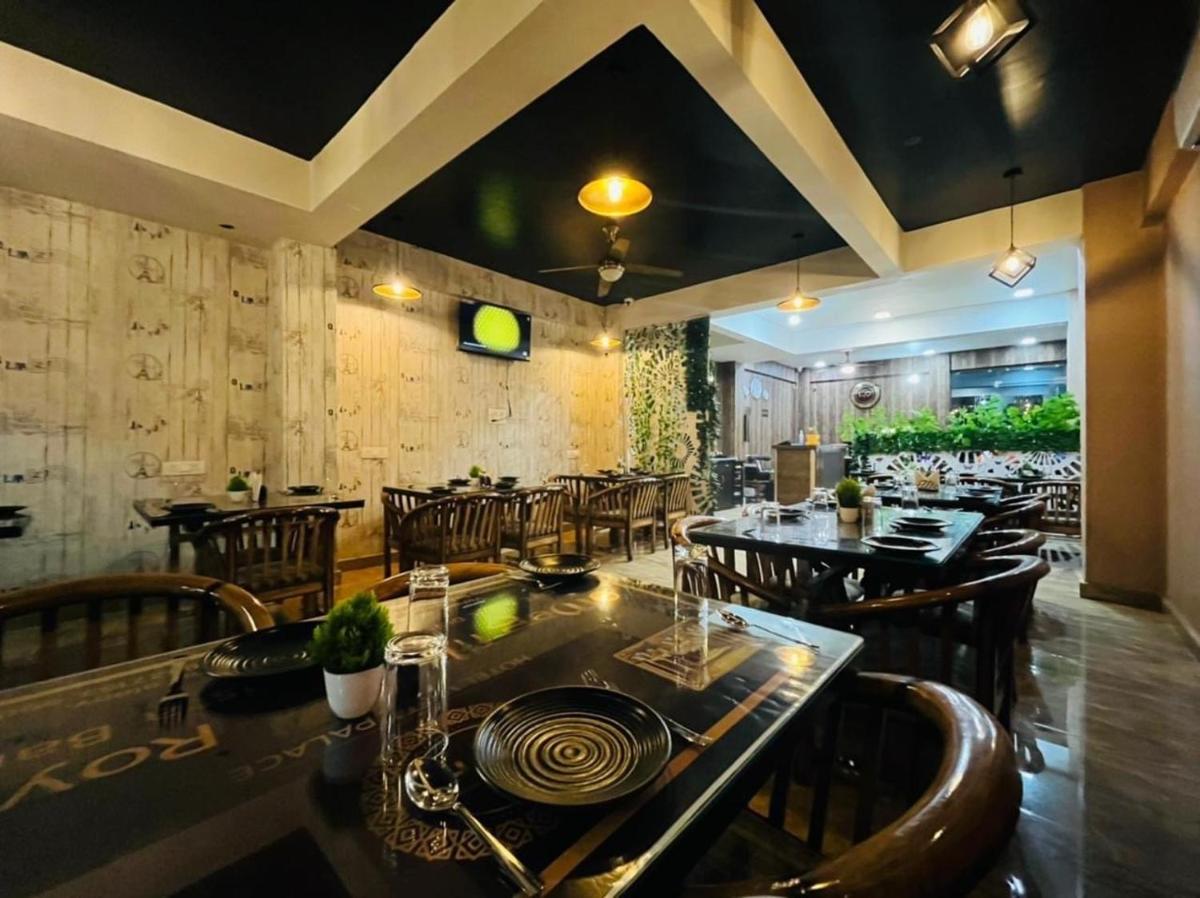 Hotel Vista Palace - Housity