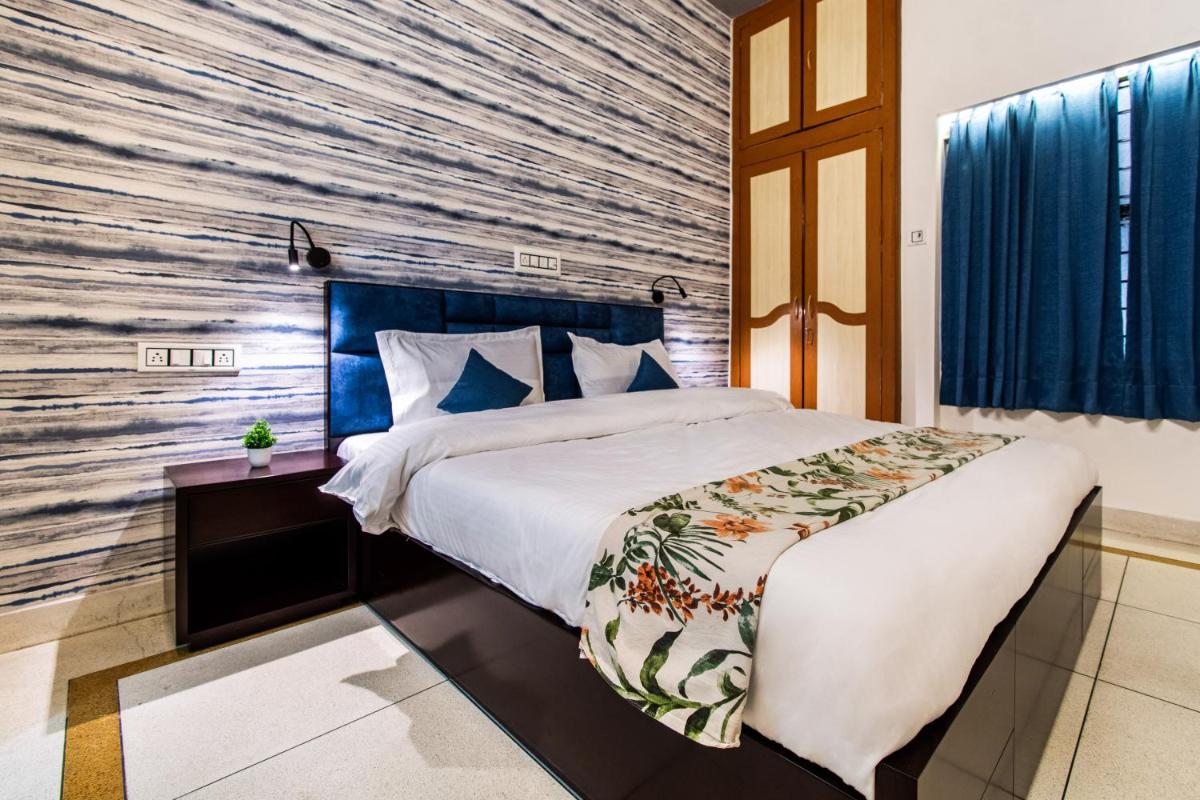 2 Bedroom Villa with Terrace - Child Friendly Wifi by Vacation Pod - Housity