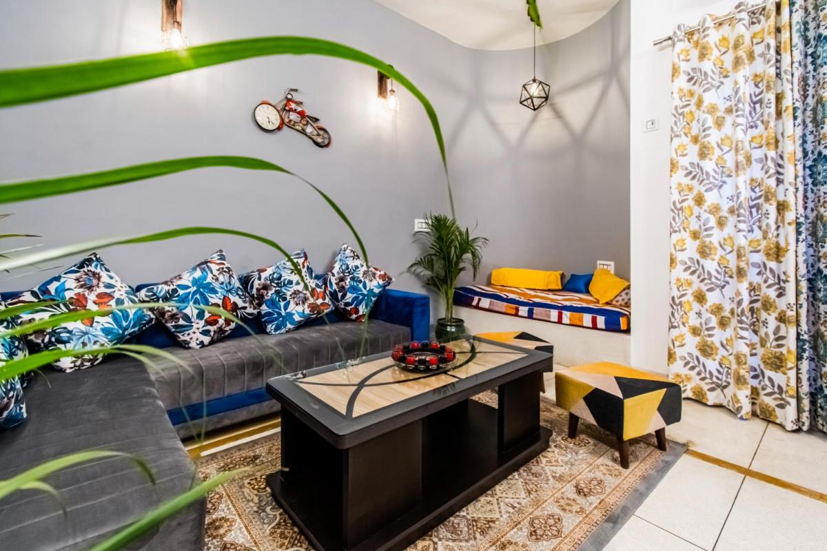 2 Bedroom Villa with Terrace - Child Friendly Wifi by Vacation Pod - Housity