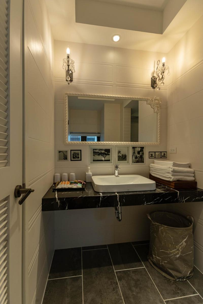 Rambling Snail - Housity