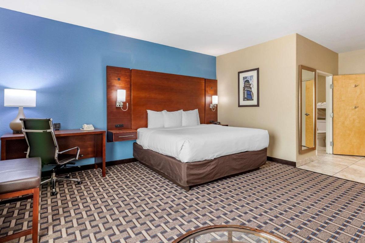 Comfort Suites Georgetown - Housity