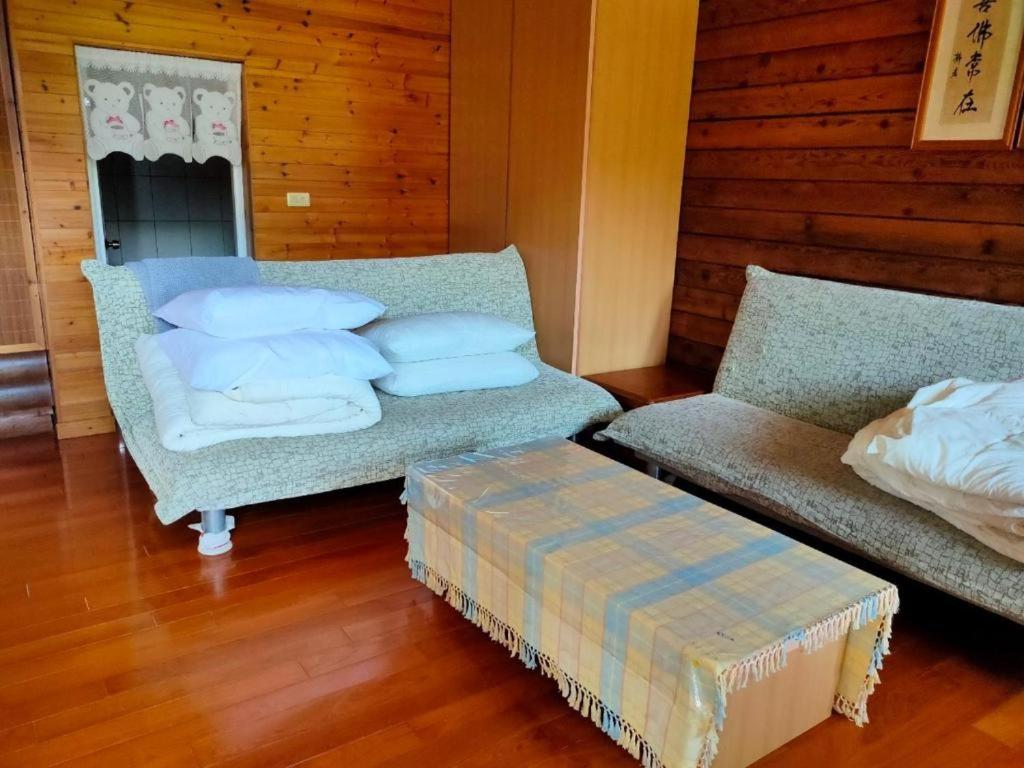 Peach Holiday Manoranor - Housity