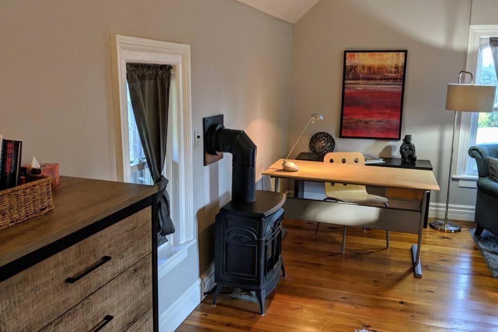Master Bedroom in a 150-Year-Old Victorian House - Housity