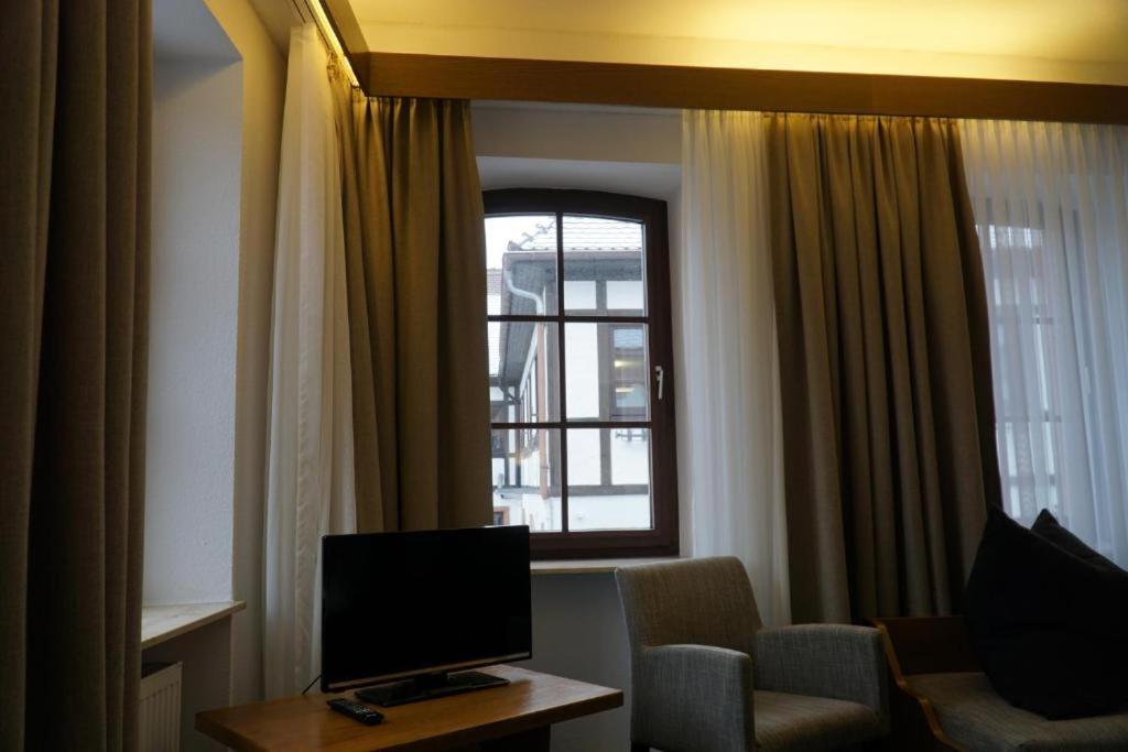 Hotel zum Goldenen Ochsen - Housity