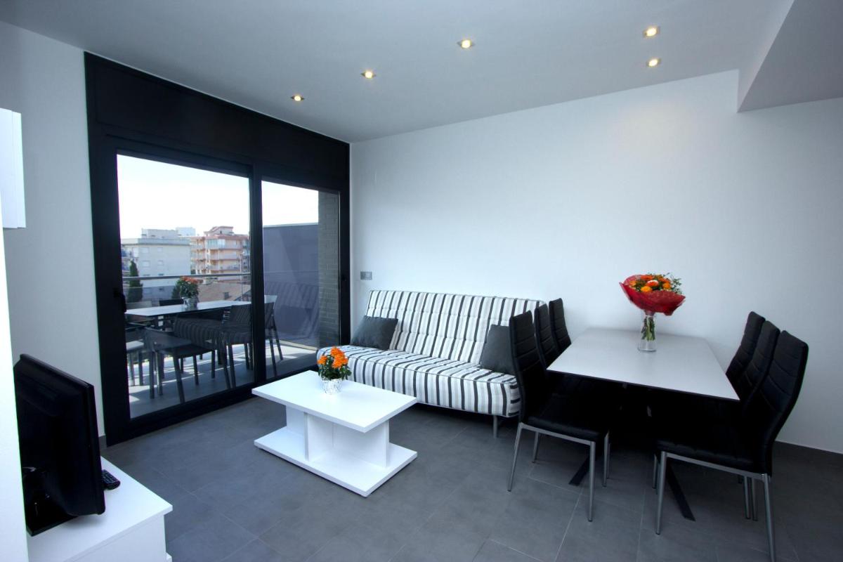 InmoSantos Apartaments Nuria - Hizvo
