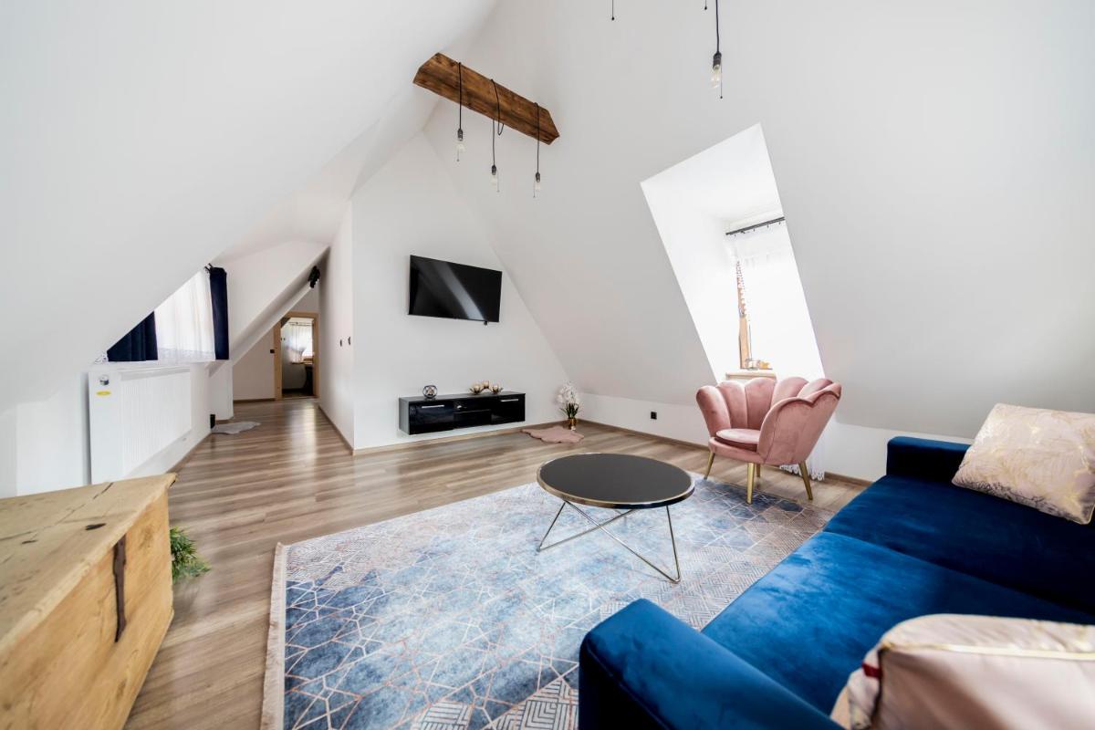 Atelier Jana Kasprowicza Apartamenty Stare Izby - Housity