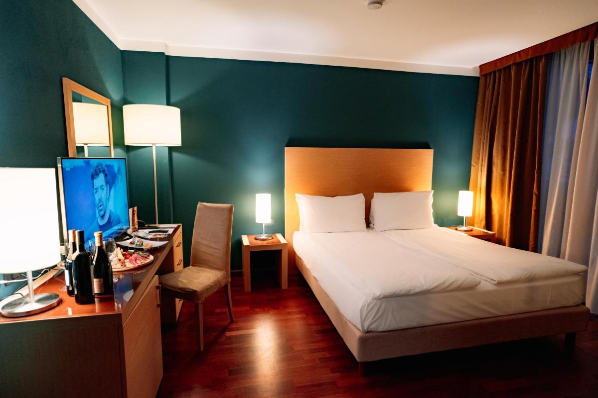 Savoia Resort - Housity