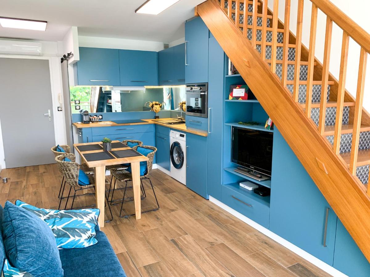 Le Pétrel Noir - Appartement sur la plage des Roches Noires à Saint-Gilles-les-Bains - Housity