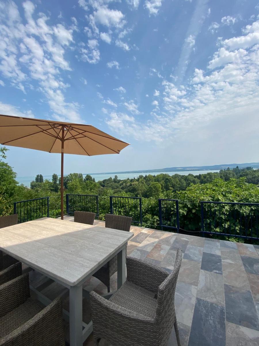 Tihany Panorama House - Housity