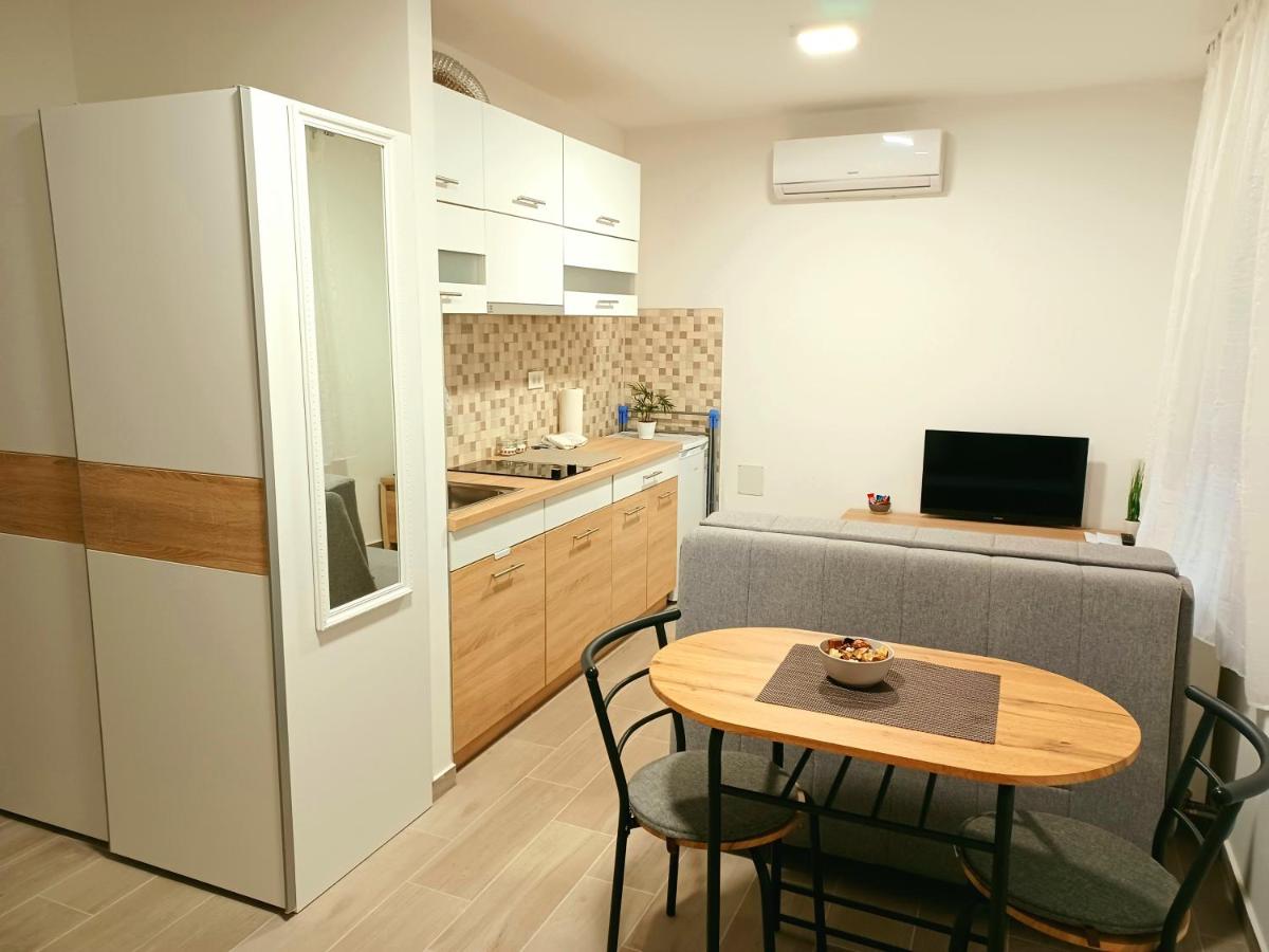 Apartments Korina - Housity