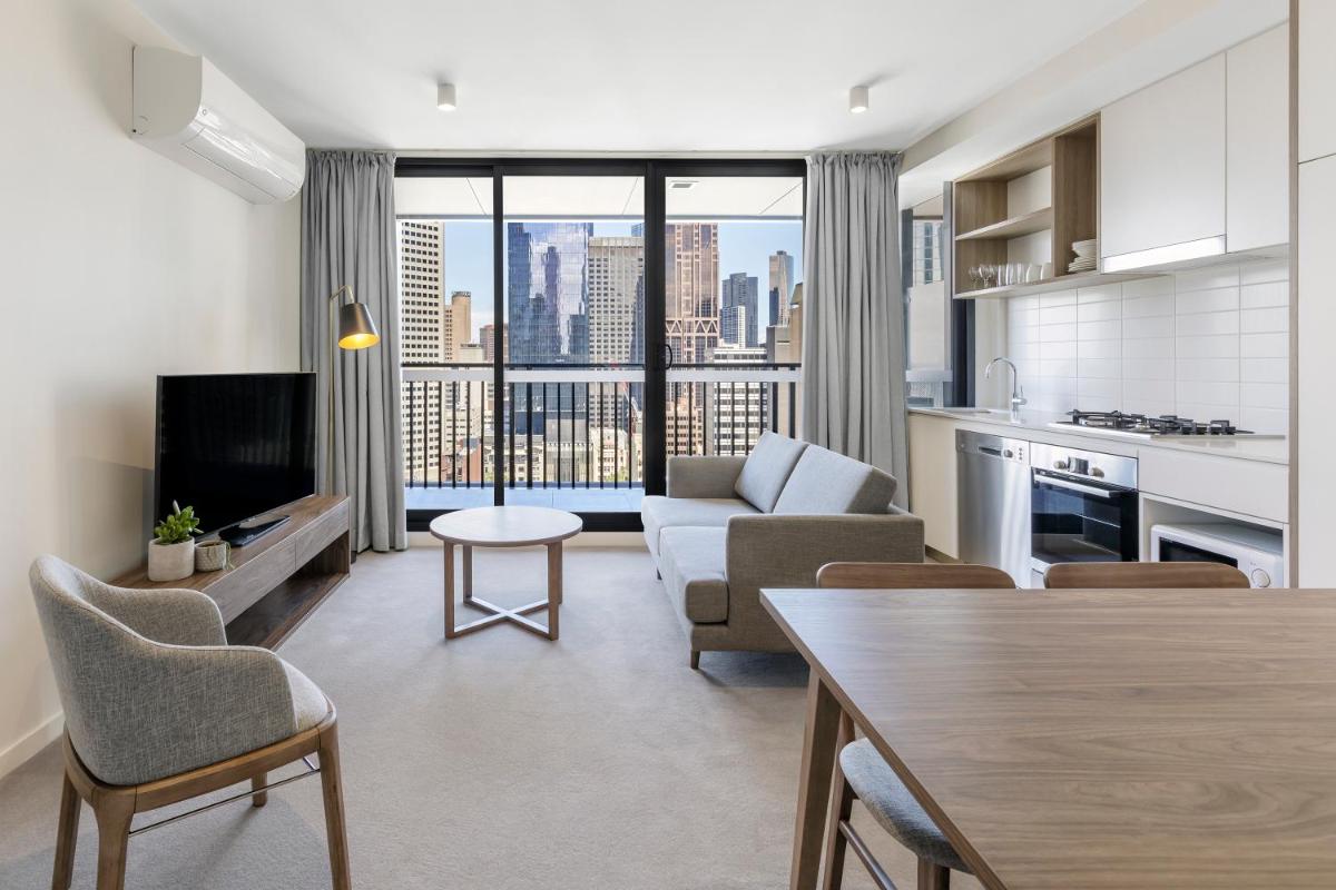 Brady Apartment Hotel Hardware Lane - Housity