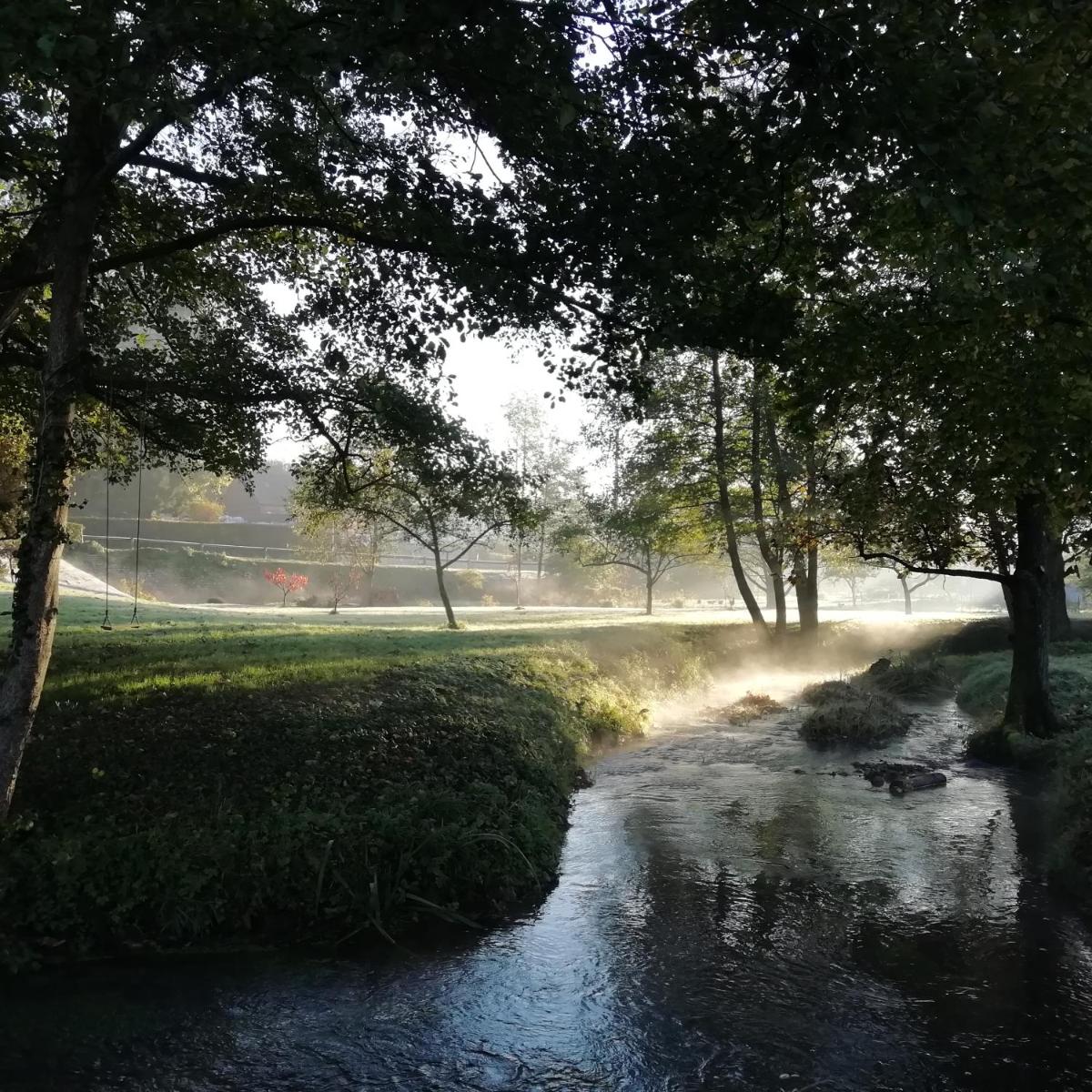 Au fil de l'eau à la campagne - Housity