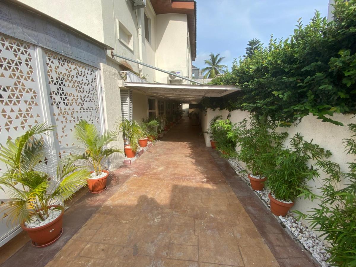 Suitetrails - Lovely Full Serviced Victoria Island Apartment