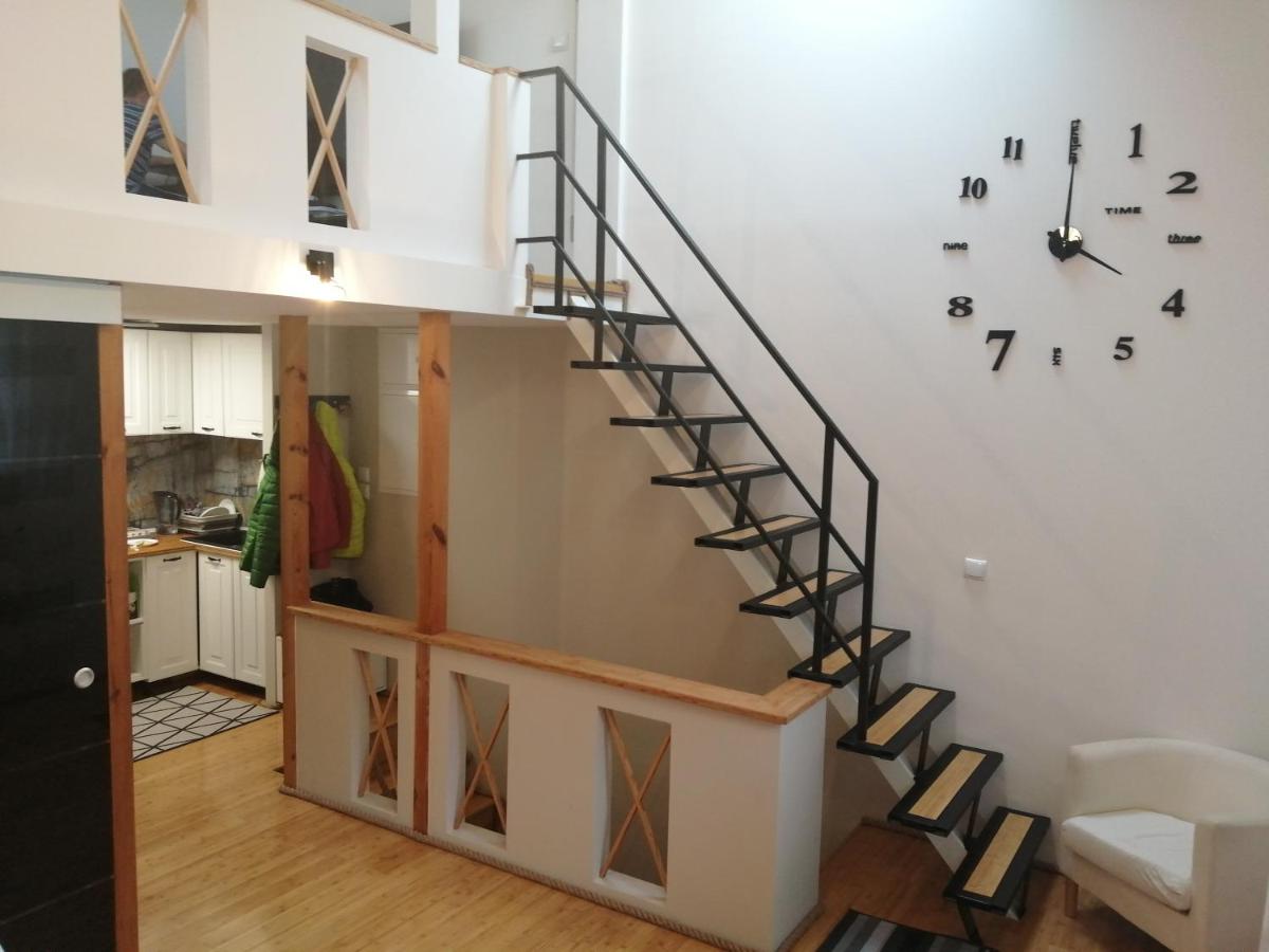 Apartament z antresolą - Hizvo